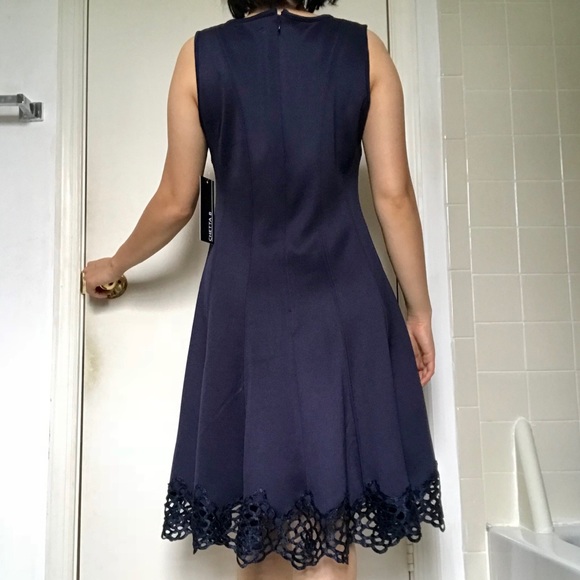 Navy lace dress - Picture 5 of 5